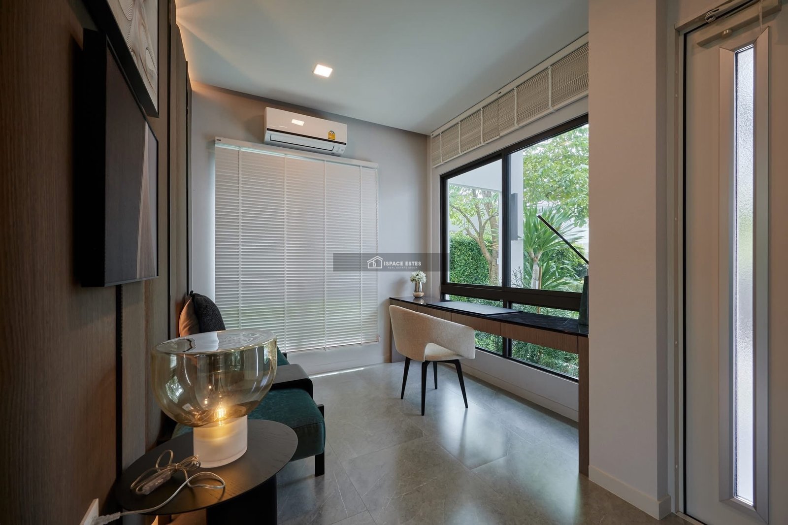 ขาย/ให้เช่า บ้านเดี่ยว 2ชั้น หมู่บ้านมัณฑนา กม.15 เนื้อที่ 76 ตร.ว พื้นที่ใช้สอย 240 ตร.ม ติดสโมสร บ้านสวยตกแต่งครบพร้อมอยู่