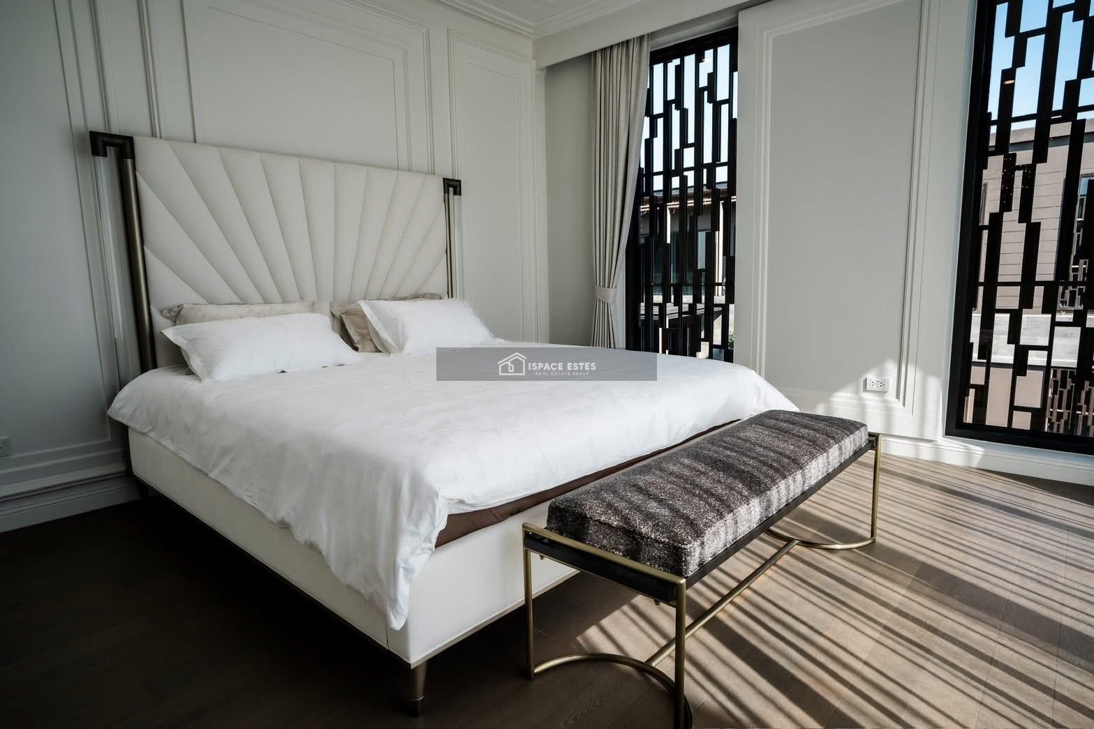 ขาย/ให้เช่า บ้านเดี่ยว 3ชั้น หลังมุม โครงการหมู่บ้าน VANA RESIDENCE พร้อมลิฟต์ 58 ตรว 420 ตรม สิ่งอำนวยความสะดวกครบครันพร้อมอยู่