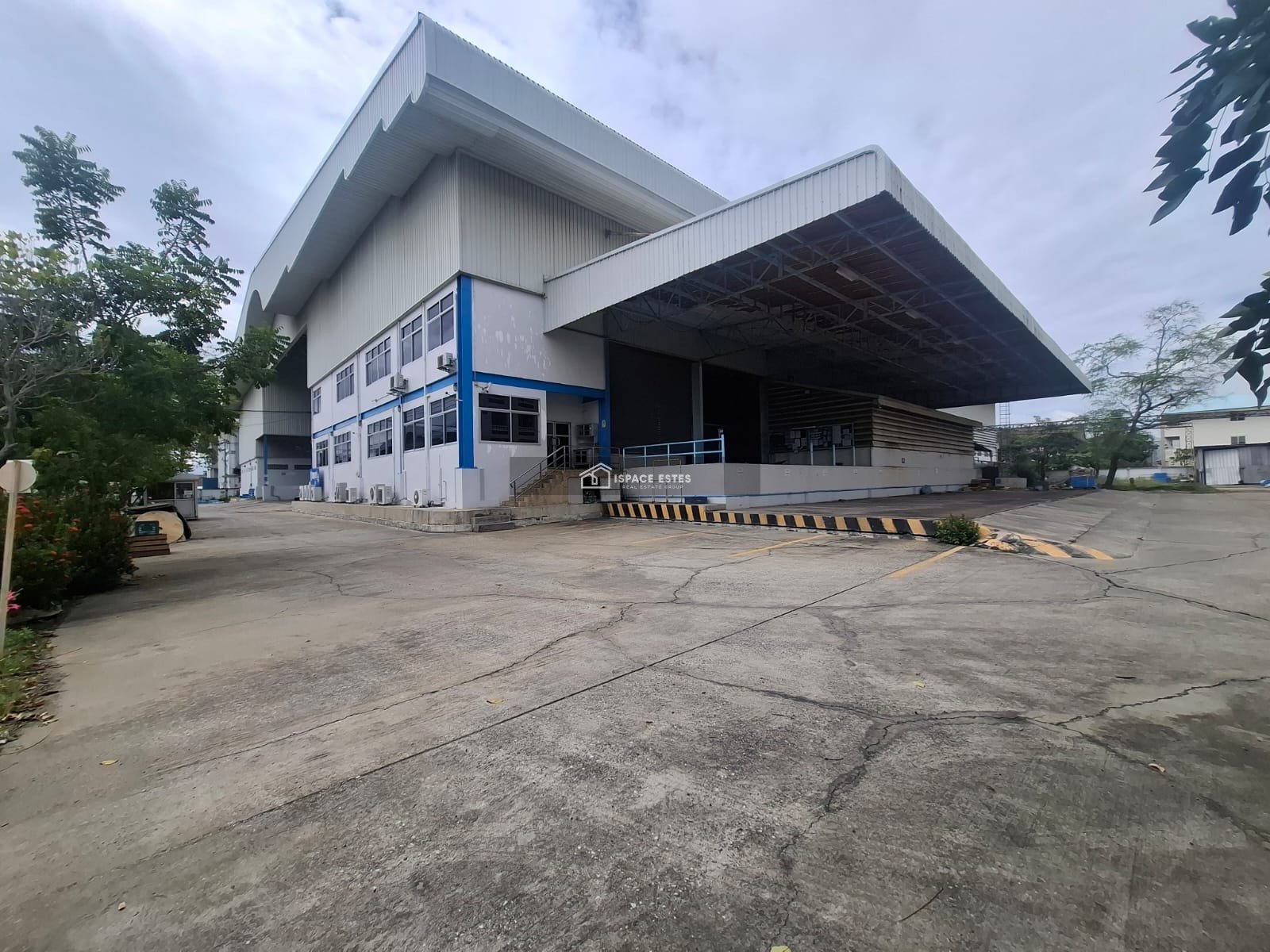 ให้เช่าโกดัง/โรงงาน พื้นที่สีม่วง ที่ดิน 6 ไร่+371.5 ตร.ว บางนา-ตราด กม.23 ขาออก