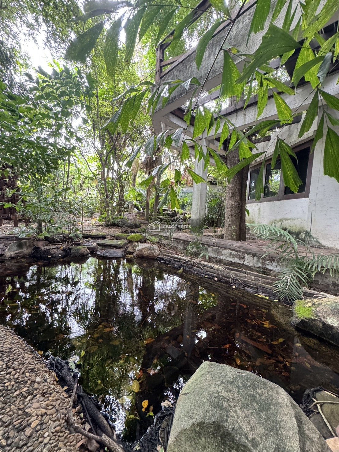 ขายที่ดินพร้อมสวนสไตล์รีสอร์ท ออกแบบโดยนักจัดสวนอันดับต้นของประเทศ 1ไร่ 12ตร.ว หมู่บ้านนวธานี เสรีไทย59