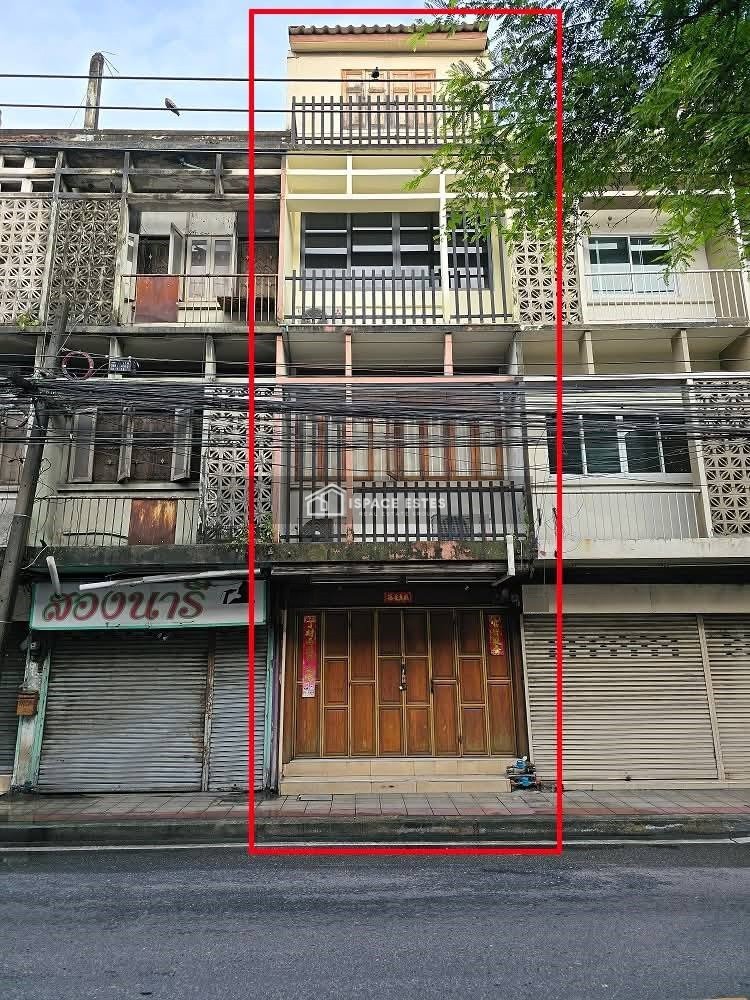 ขาย/เช่า อาคารพาณิชย์ 4 ชั้น เนื้อที่ 15 ตร.ว ติดริมถนน ทำเลทองย่านห้วยขวาง